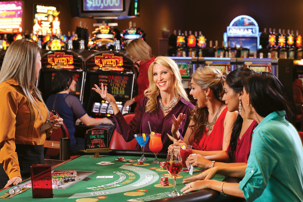 Casino View offers the perfect combination of exciting games and immersive visuals. Whether you’re spinning the reels or playing poker, every game is an opportunity to enjoy the view and win big